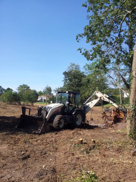 Nettoyage d'une terrain à Lormont sur la Rive Droite de Bordeaux