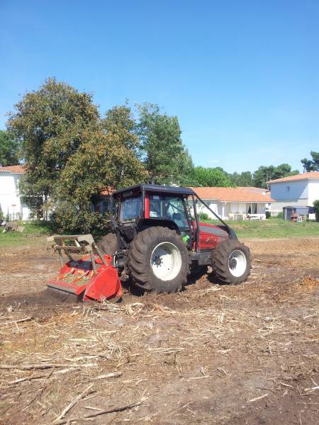 Nettoyage d'une terrain à Lormont sur la Rive Droite de Bordeaux